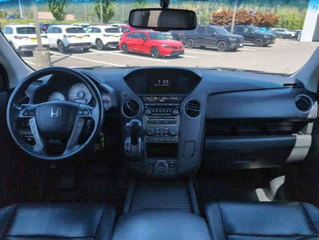 Used 2012 Polished Metal Metallic Honda Touring image 13