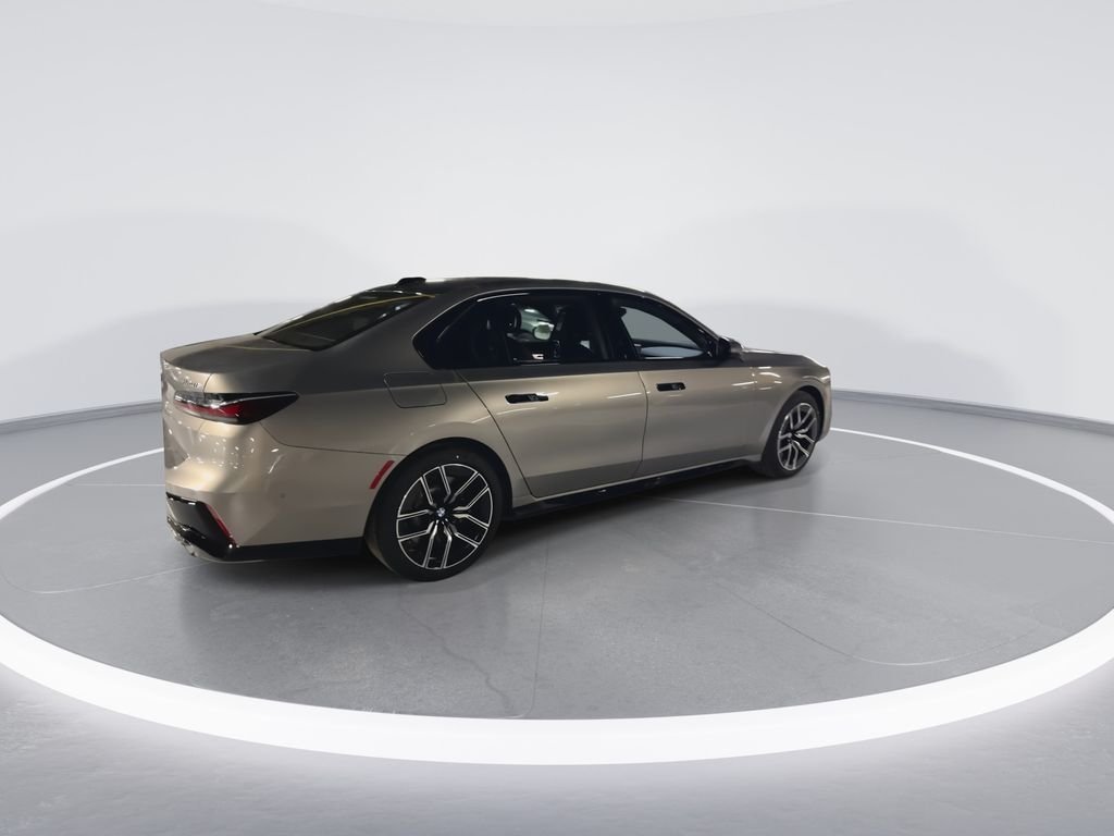 2026 BMW 7 Series 760i - Photo 8