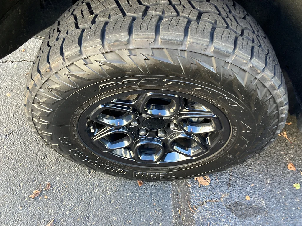 2024 Chevrolet Silverado 1500 ZR2, photo 4 of 12