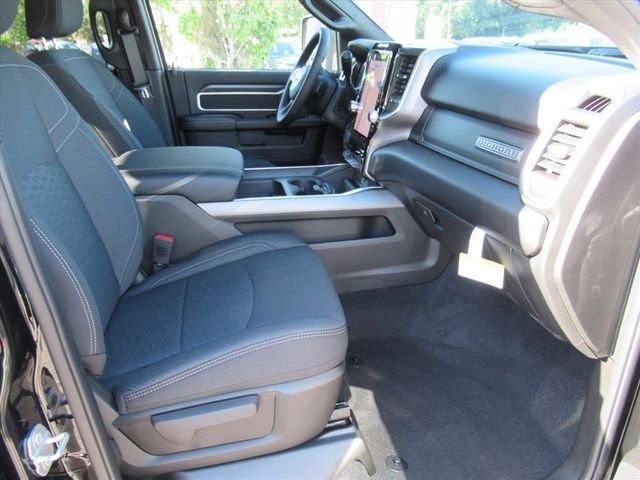 New 2026 Diamond Black Crystal Pearl-Coat Exterior Paint RAM Big Horn image 12