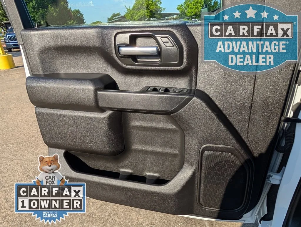 Used 2024 Summit White GMC Pro image 13