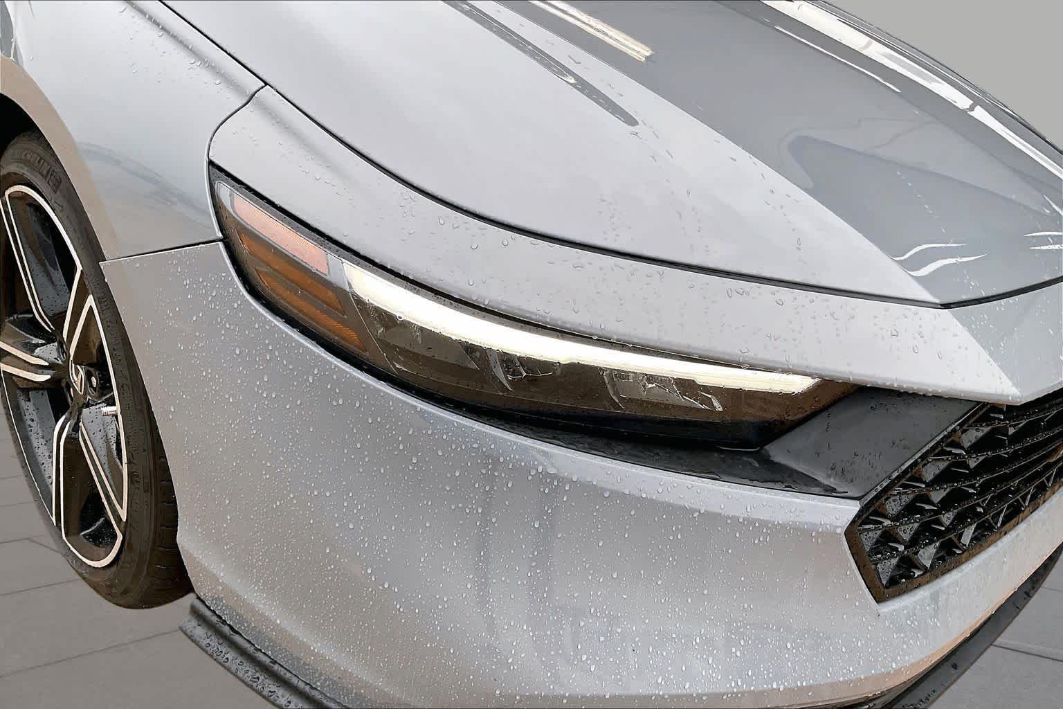 Used 2023 Urban Gray Pearl Honda Sport image 27