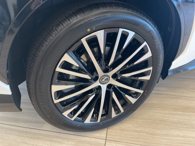 2026 Lexus RZ Premium - Photo 16