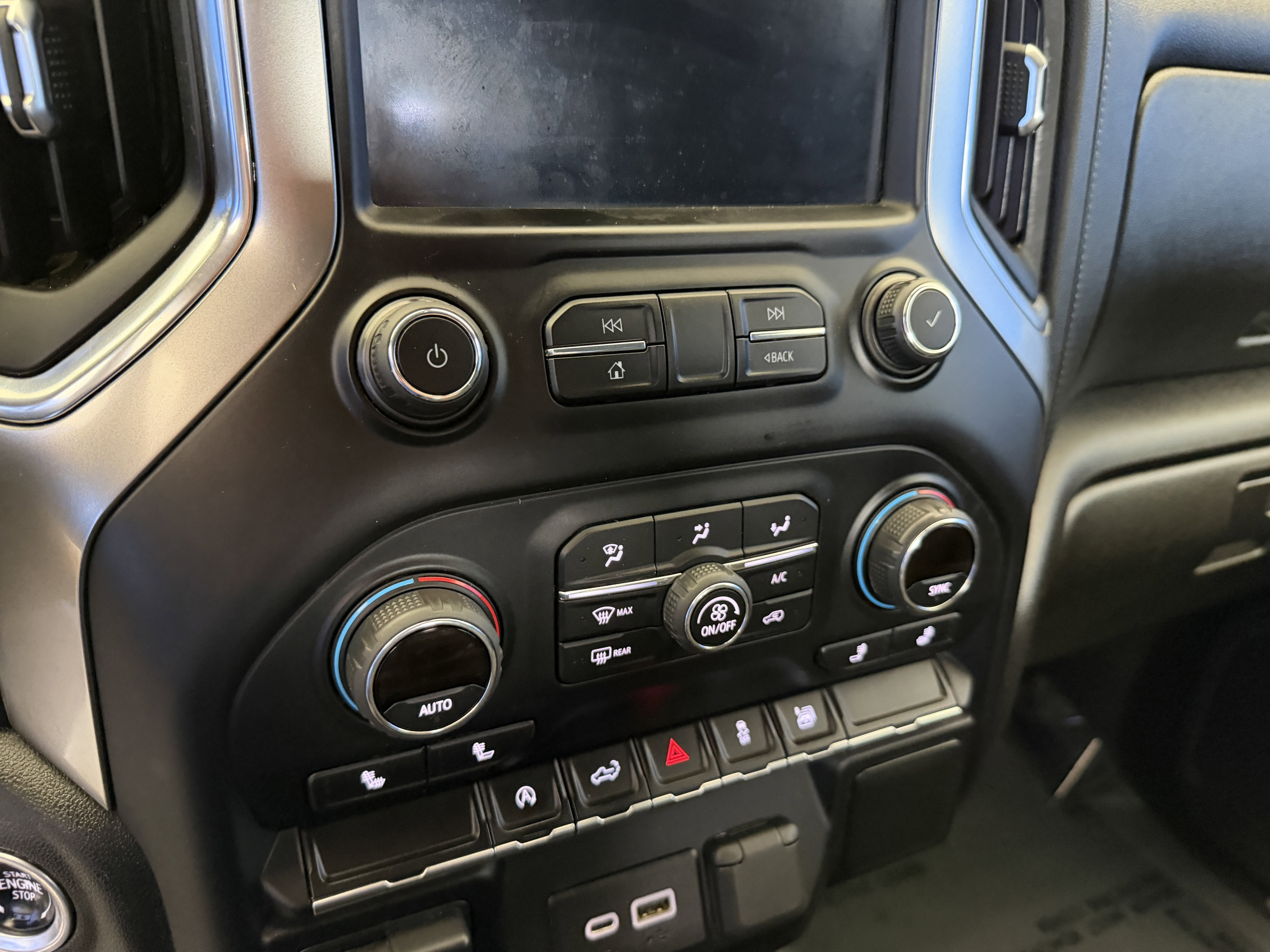 Used 2021 Summit White Chevrolet LT image 23