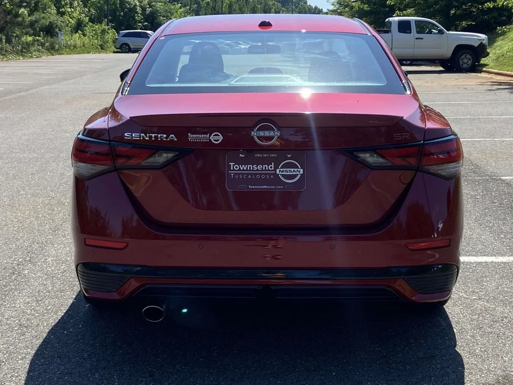 2025 Nissan Sentra SR - Photo 4