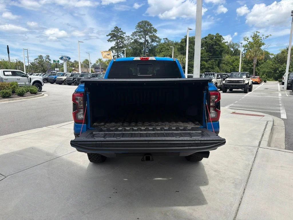 Certified Used 2025 Velocity Blue Metallic Ford XLT image 7