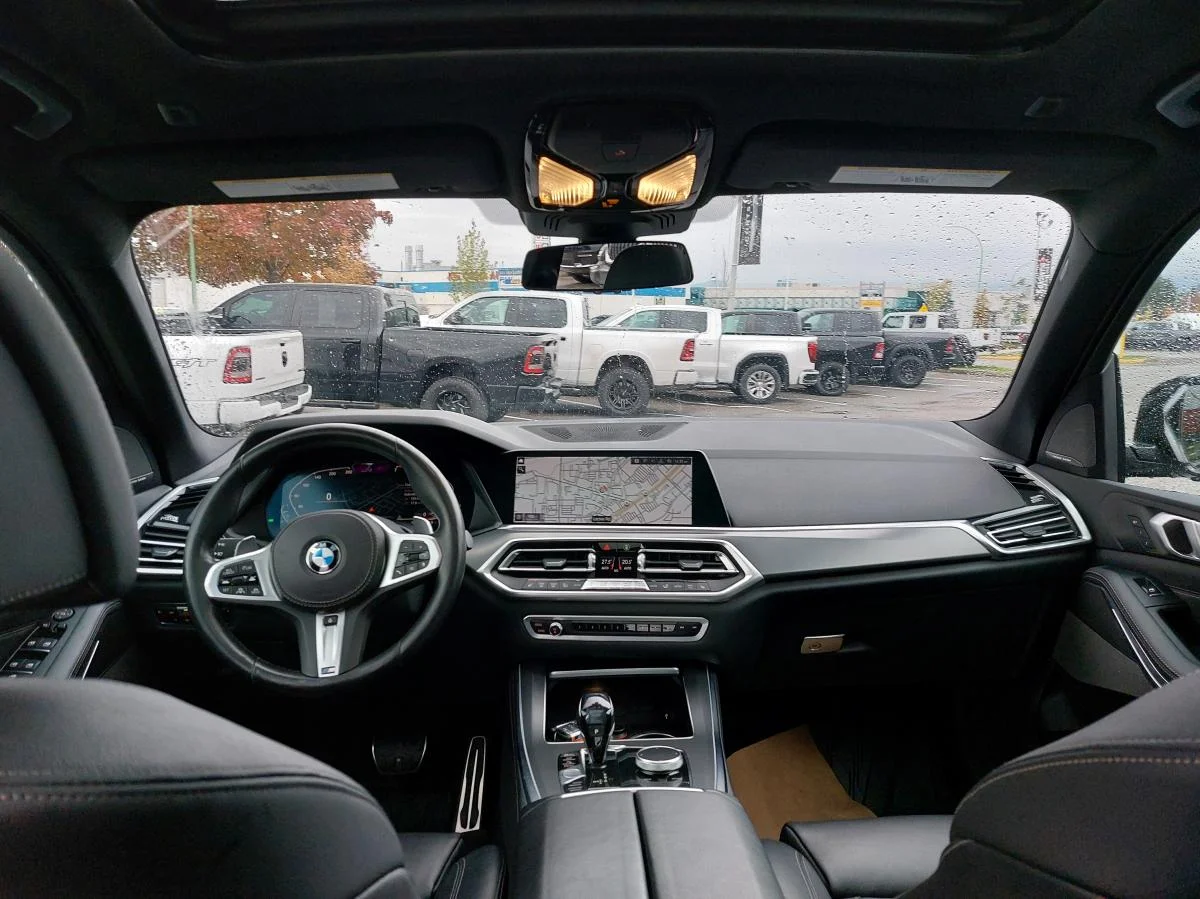 Used 2019 Black BMW xDrive50i Sports Activity Vehicle image 12
