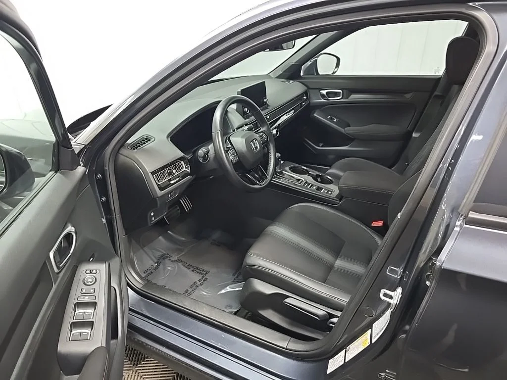Used 2023 Meteorite Gray Metallic Honda Sport image 28