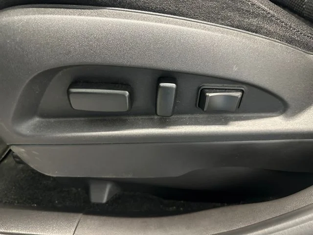 Used 2015 Green Chevrolet LT image 18