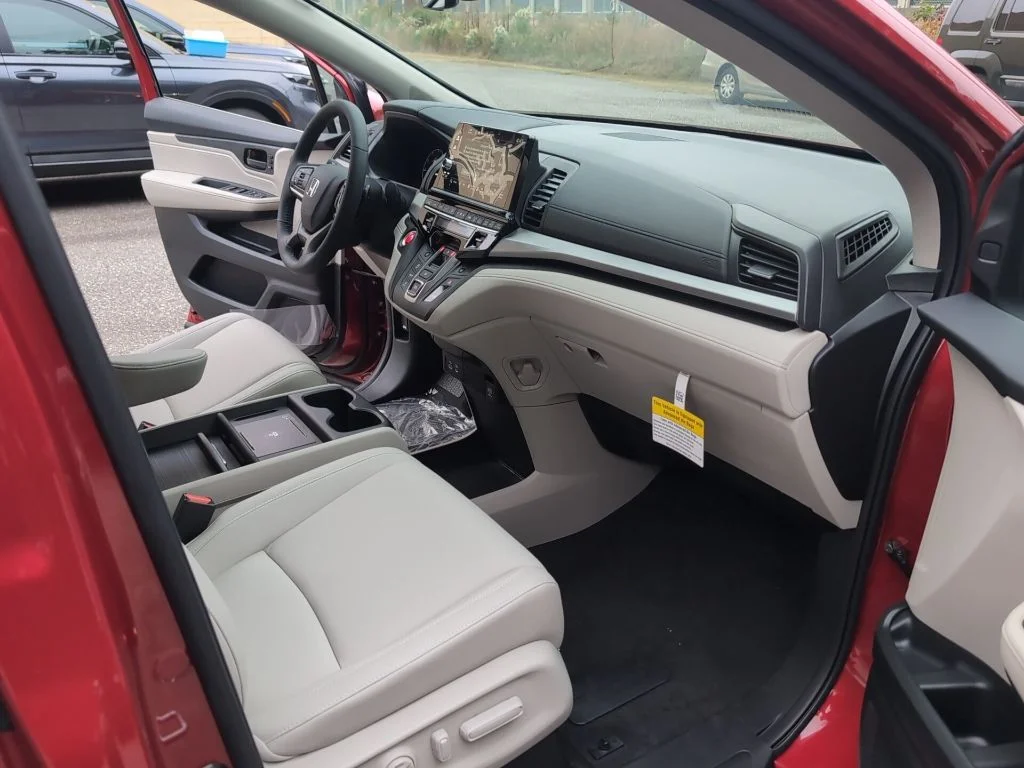 2026 Honda Odyssey EX-L - Photo 18