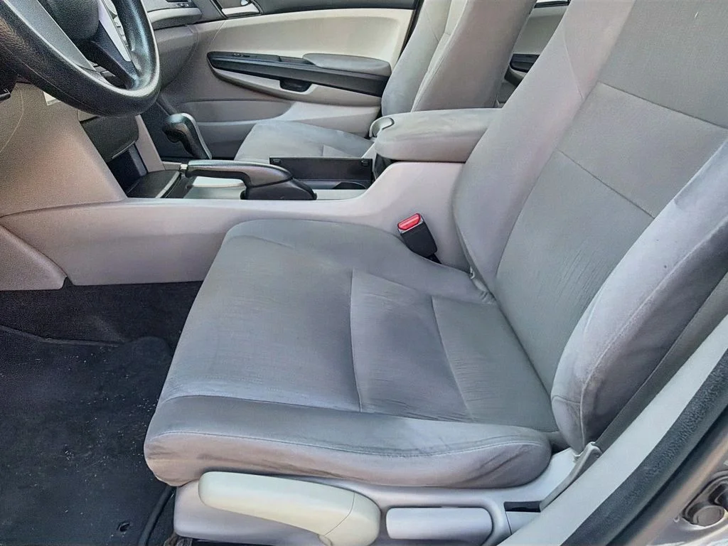 Used 2012 Polished Metal Metallic Honda LX image 27