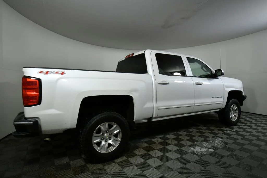 2017 Chevrolet Silverado 1500 LT - Photo 10