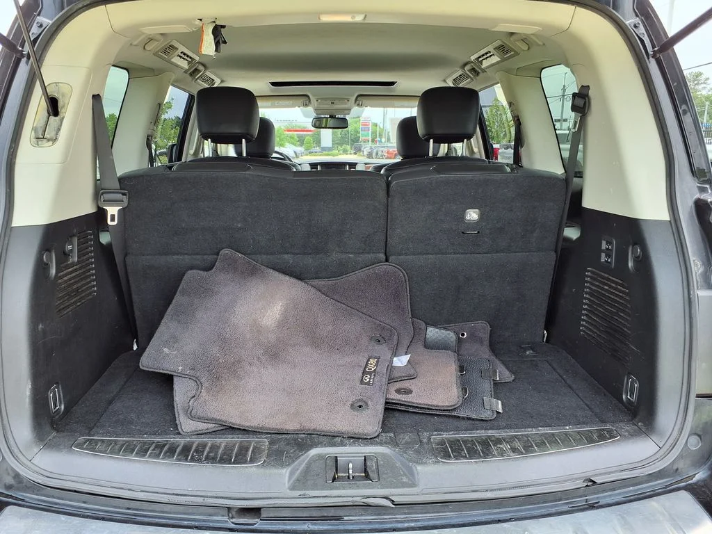 Used 2019 Black INFINITI LUXE image 12