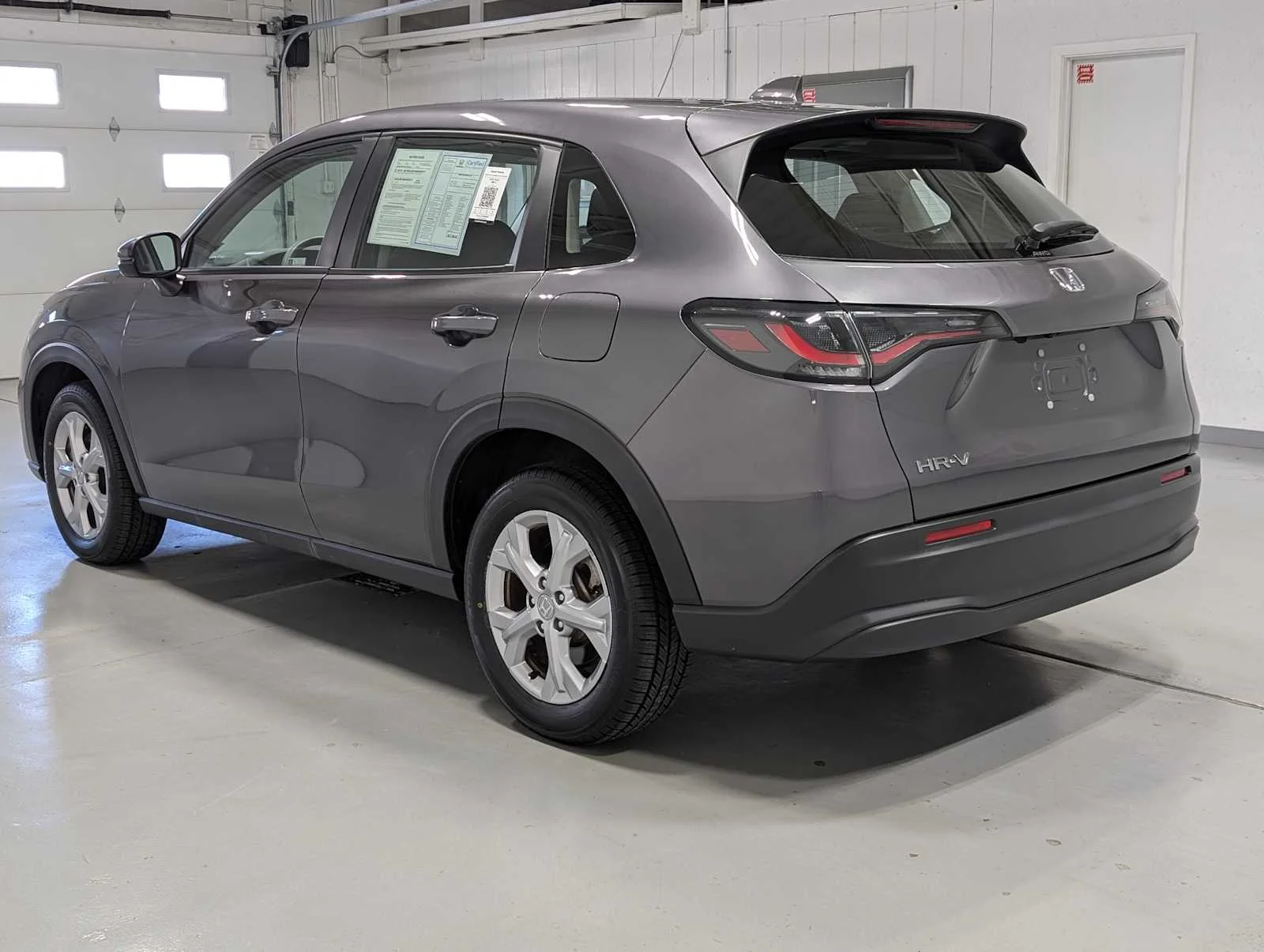 Certified Used 2024 Modern Steel Metallic Honda LX image 10