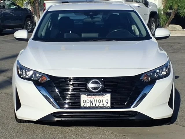 Used 2024 White Nissan SV Xtronic CVT image 2