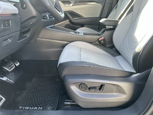 New 2026 Green Volkswagen 2.0T SE R-Line Black image 12