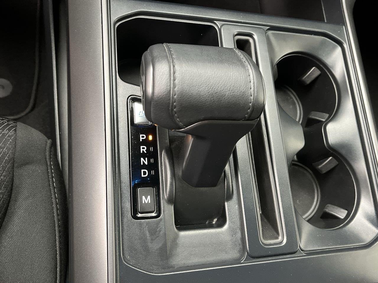 Used 2024 Oxford White Ford XLT image 27