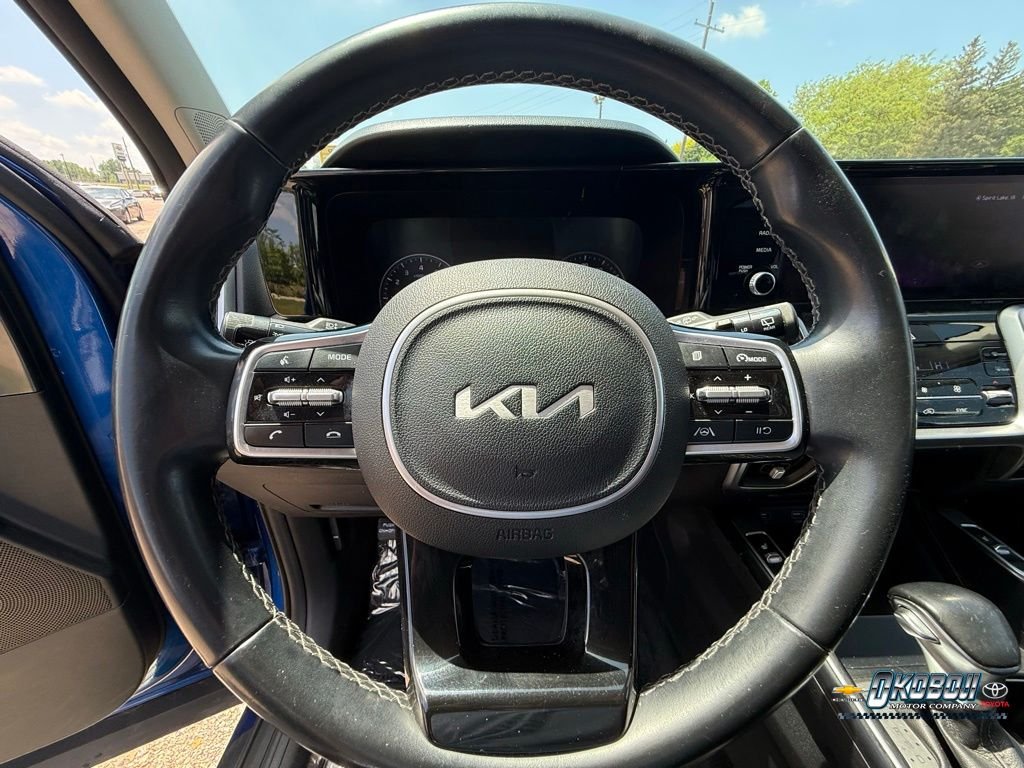 Used 2022 Blue Kia S image 8