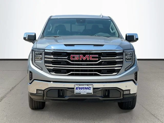 2026 GMC Sierra 1500 SLT - Photo 2