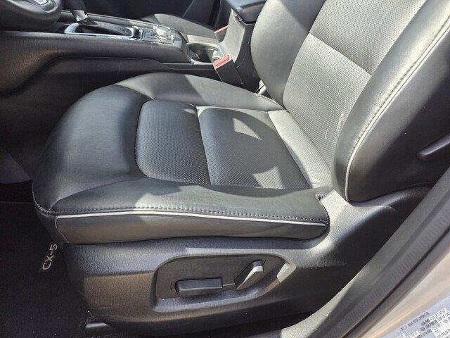 Used 2025 Platinum Mazda 2.5 S Select Package image 12