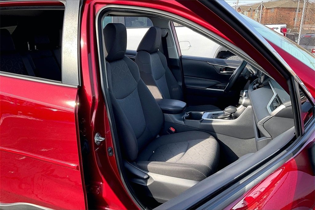 2022 TOYOTA RAV4 - Image 5