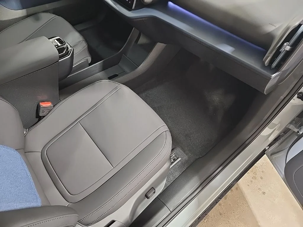 2026 Volvo EX30 Plus - Photo 18