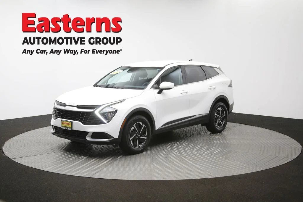 Used 2023 White Kia LX image 55