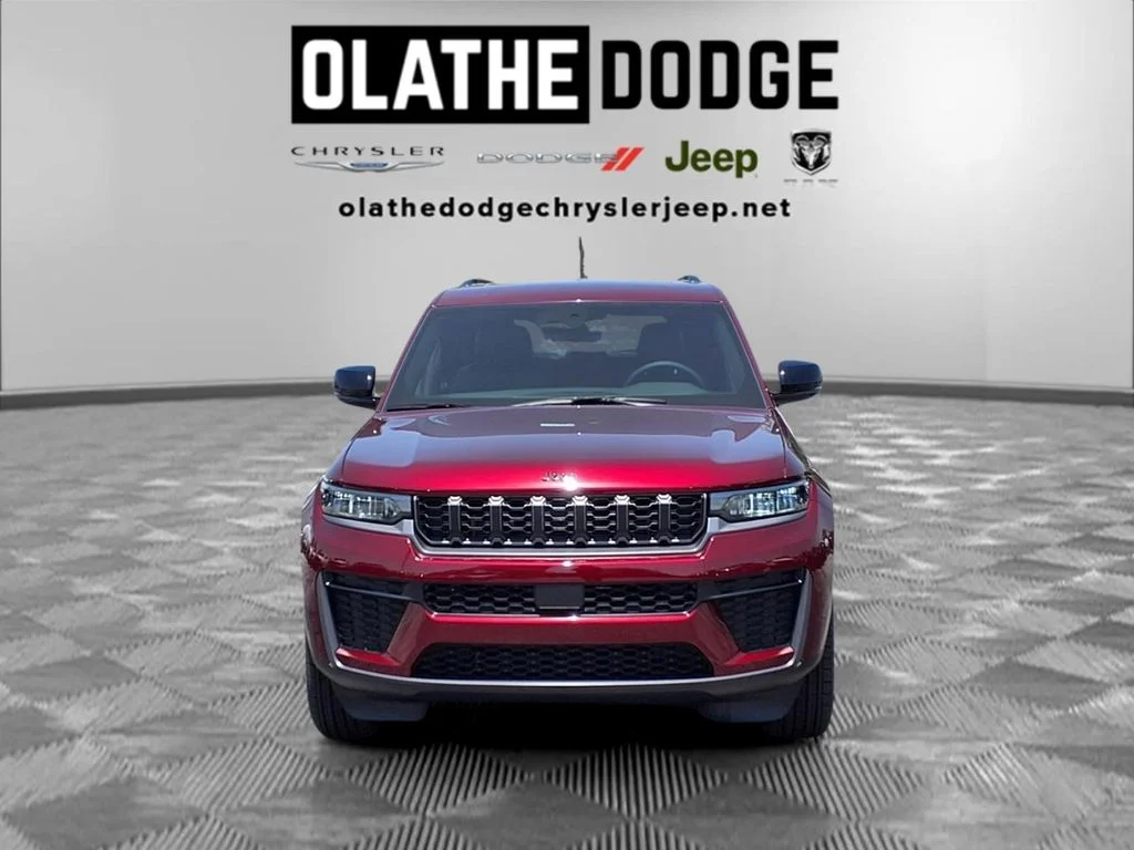 New 2026 Velvet Red Pearl-Coat Exterior Paint Jeep Altitude image 28