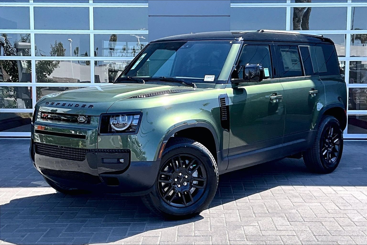 New 2026 Woolstone Green Land Rover S image 1