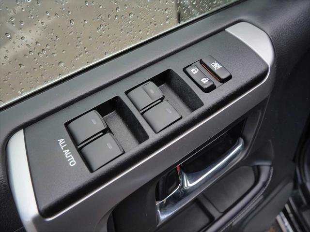 Certified Used 2022 MIDNIGHT BLACK METAL Toyota  image 19