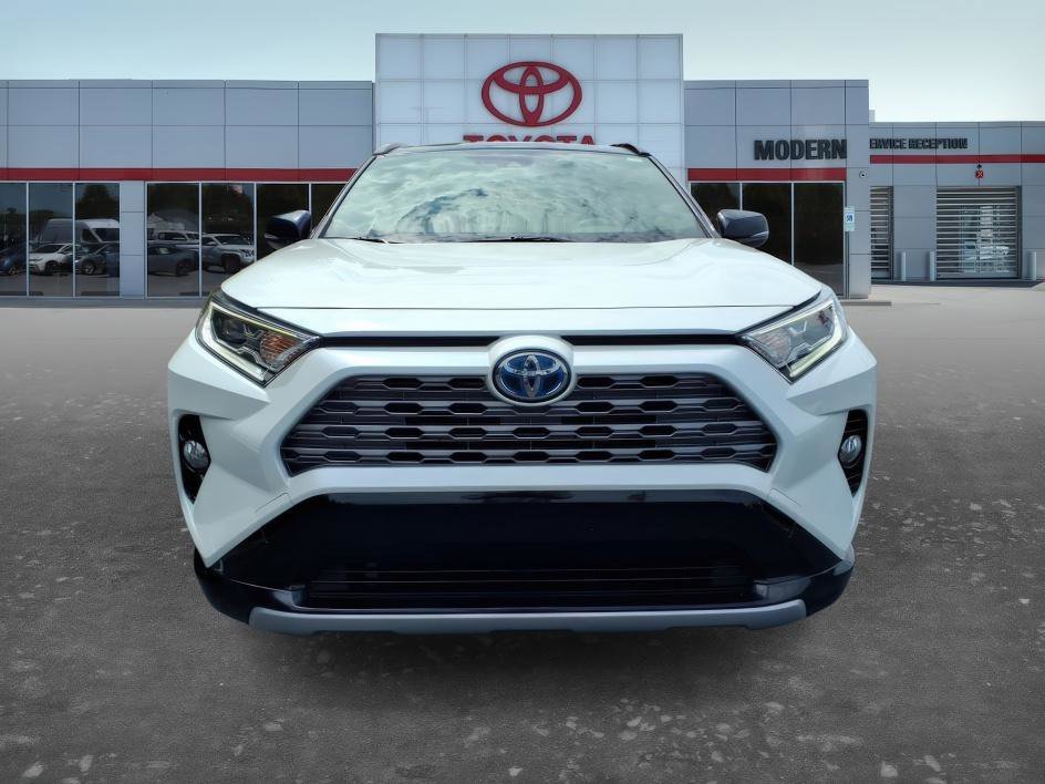 Used 2021 Blizzard Pearl/Midnight Black Metallic Toyota Hybrid XSE image 10