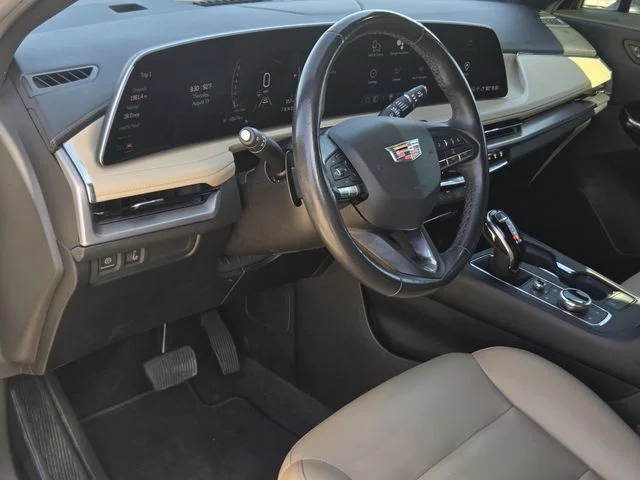 Used 2024 Silver Cadillac Luxury image 33