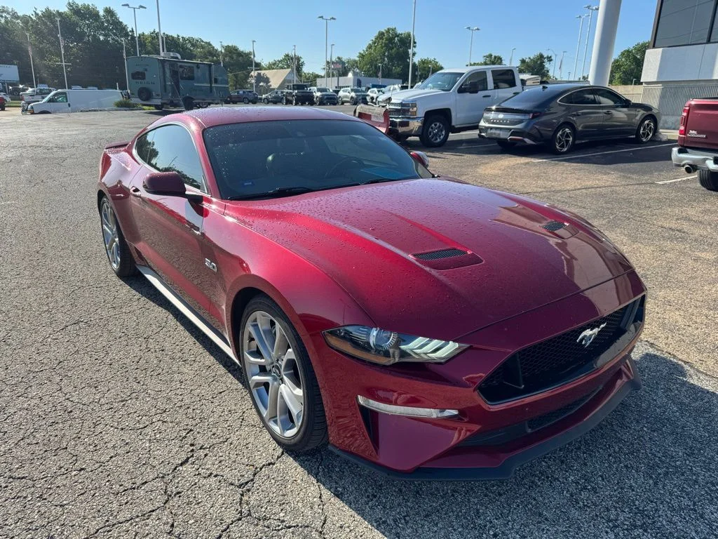 2019 Ford Mustang GT Coupe Premium's photo
