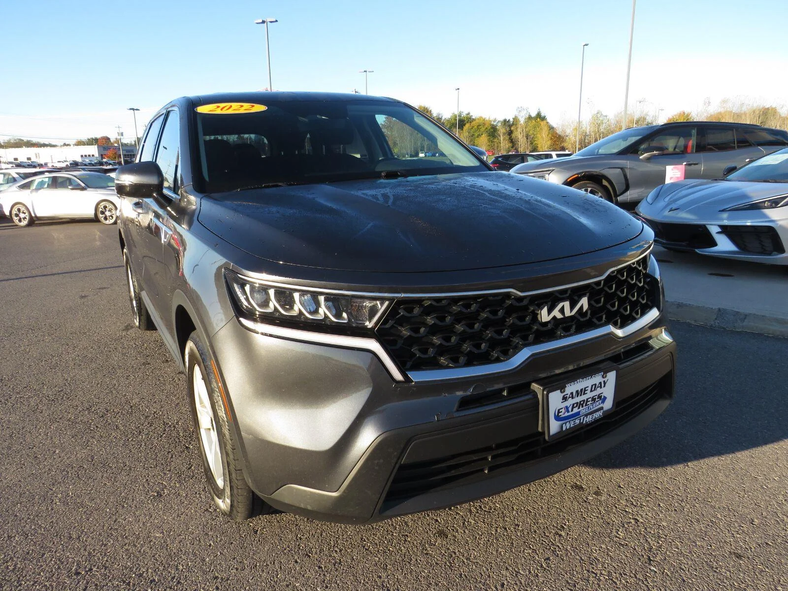 Used 2022 Gravity Gray Kia LX image 3