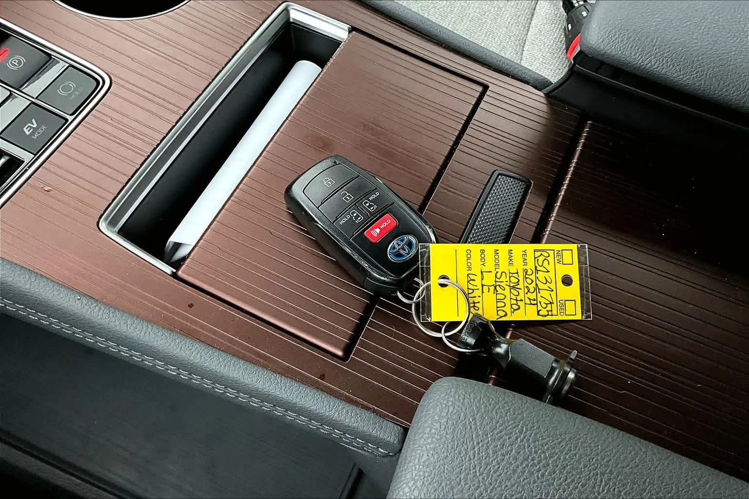 Used 2024 Ice Cap Toyota LE image 13