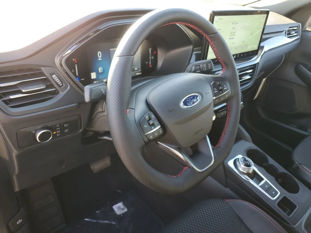 2026 Ford Escape ST-Line - Photo 7