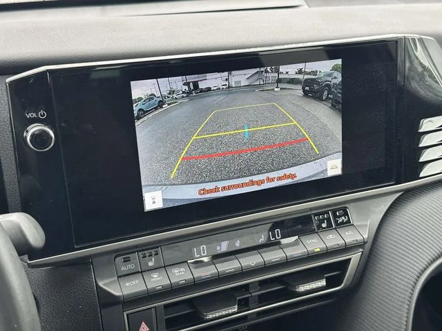 Used 2025  Toyota SE image 21