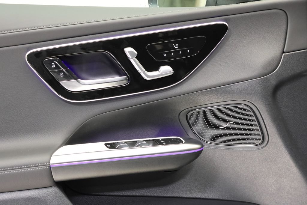 New 2027  Mercedes-Benz GLC 300 image 31
