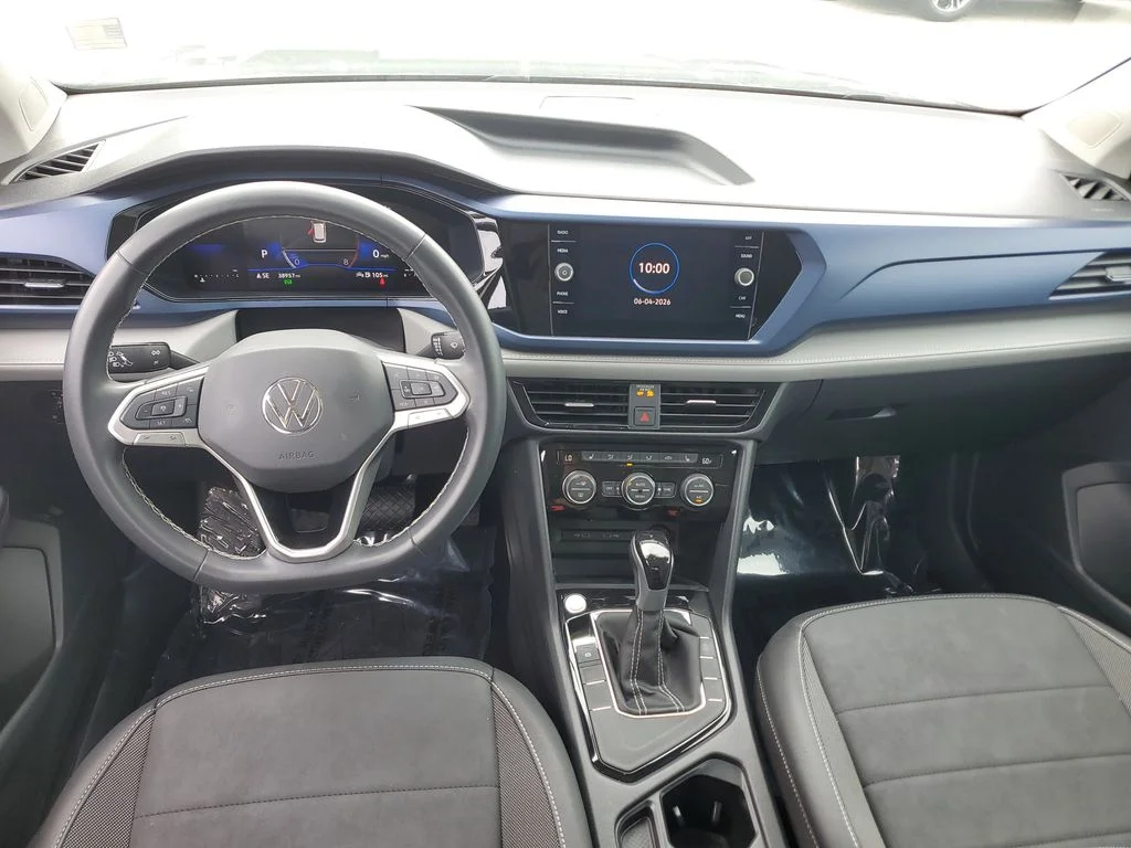 Used 2024 Gray Volkswagen 1.5T SE image 19