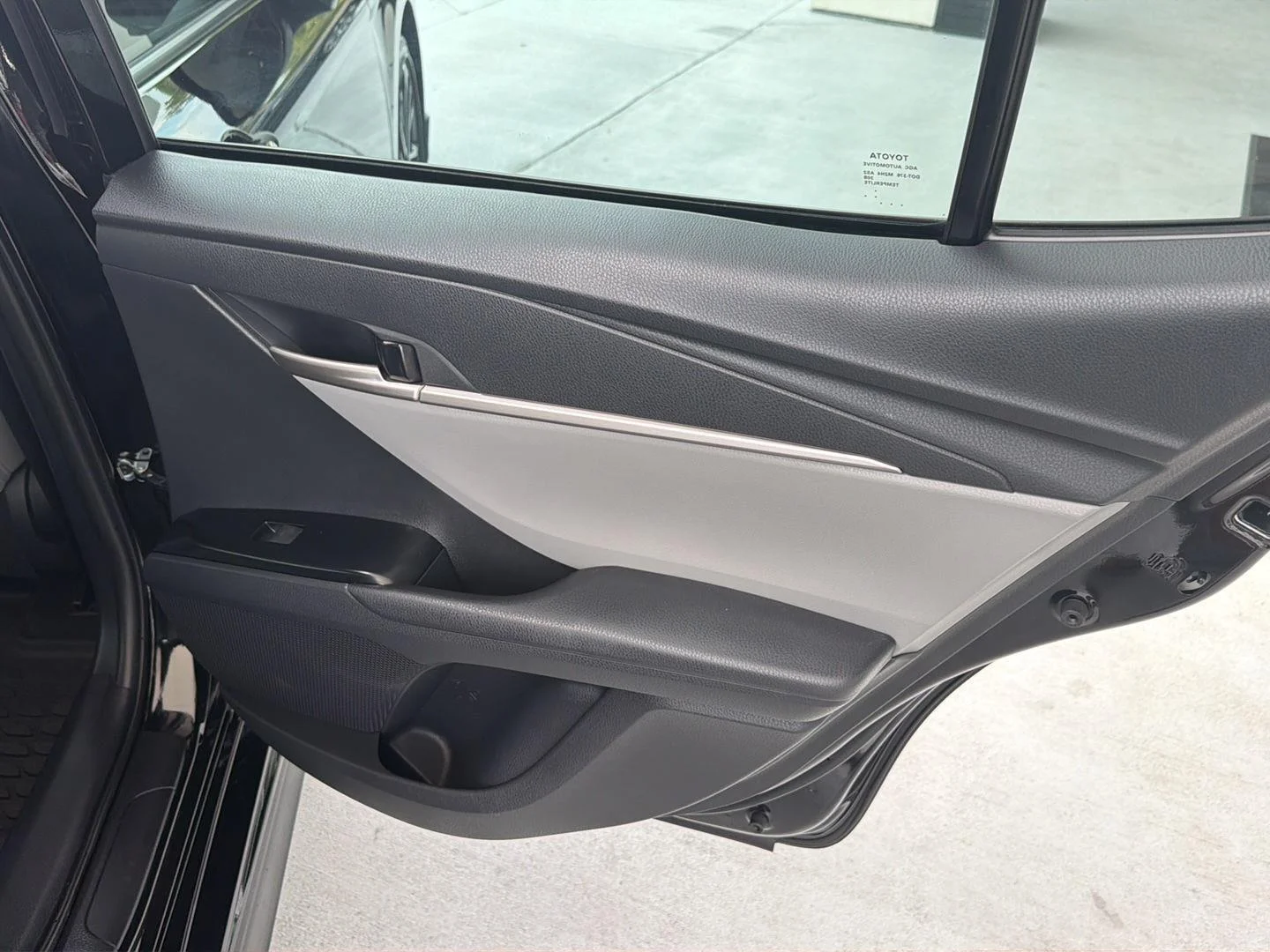 Used 2025 Midnight Black Metallic Toyota SE image 15
