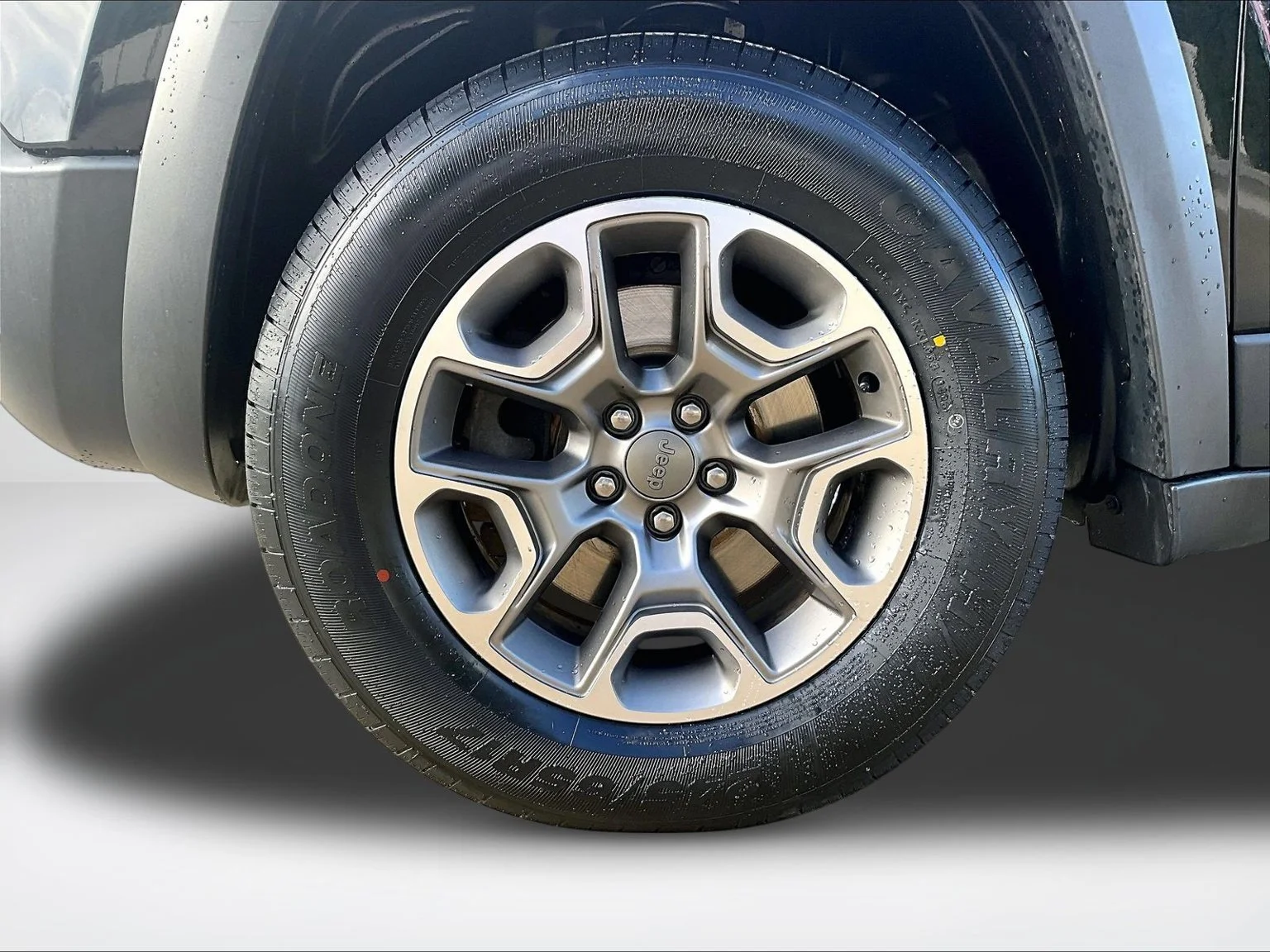 Used 2020 Black Jeep Trailhawk image 10