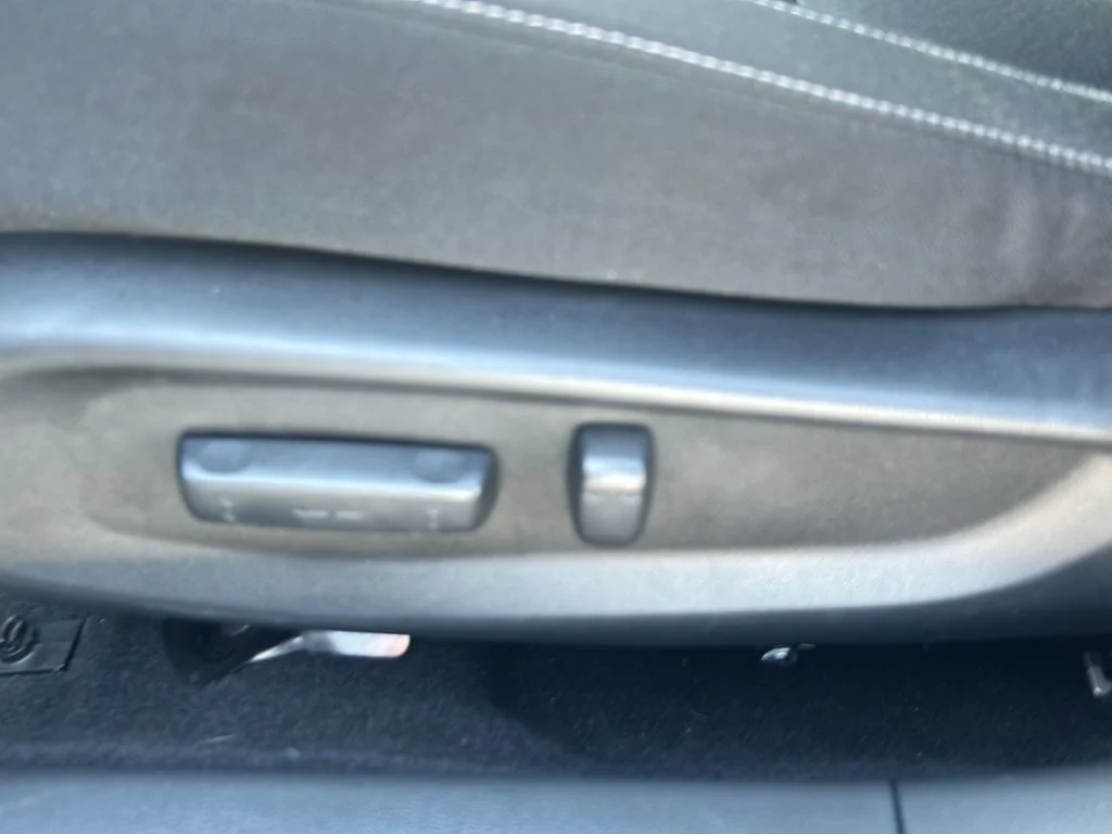 Used 2020 Silver Honda EX image 18