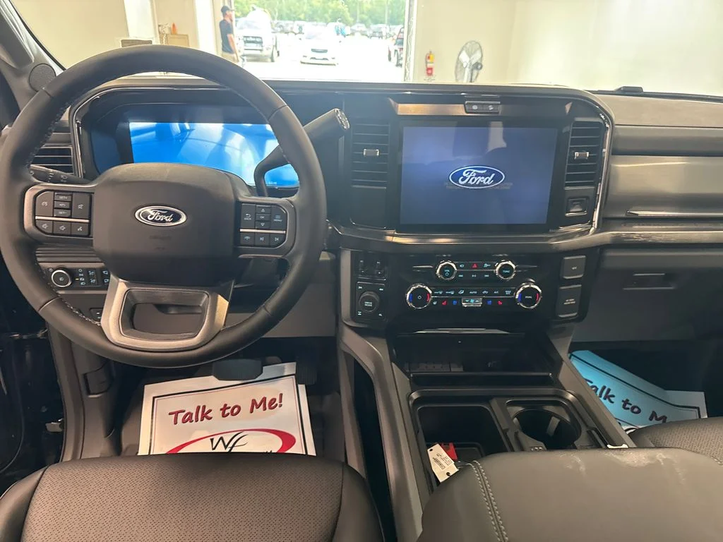 New 2026 Agate Black Metallic Ford F-250® Lariat® image 15