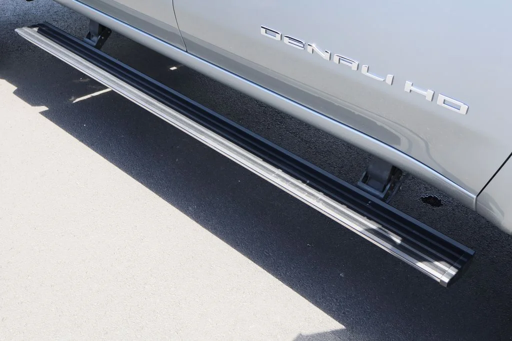 Used 2024 Silver GMC Denali Ultimate image 11