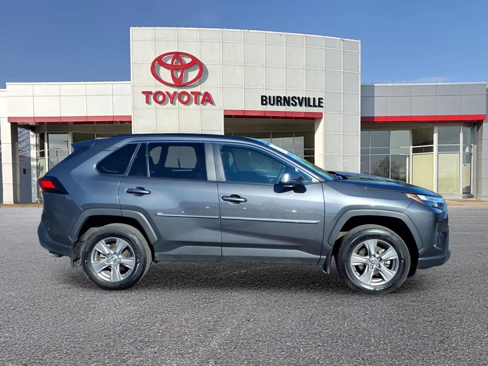 Used 2023 Toyota RAV4 XLE with VIN 2T3P1RFV5PW398556 for sale in Burnsville, Minnesota
