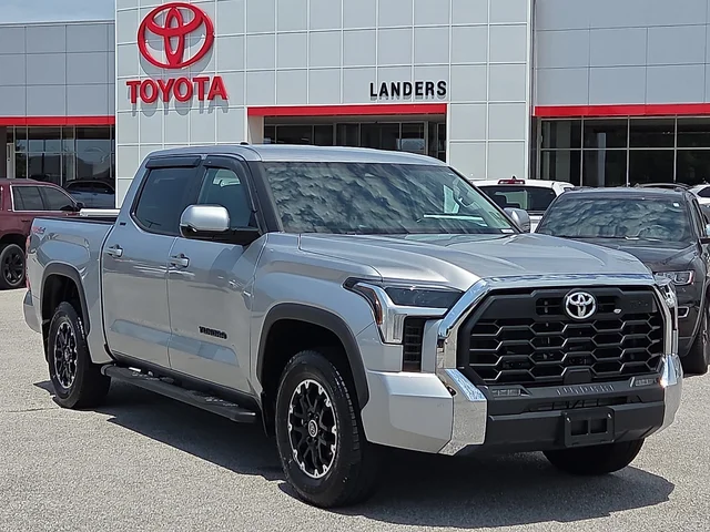 2024 Toyota Tundra 4WD SR5