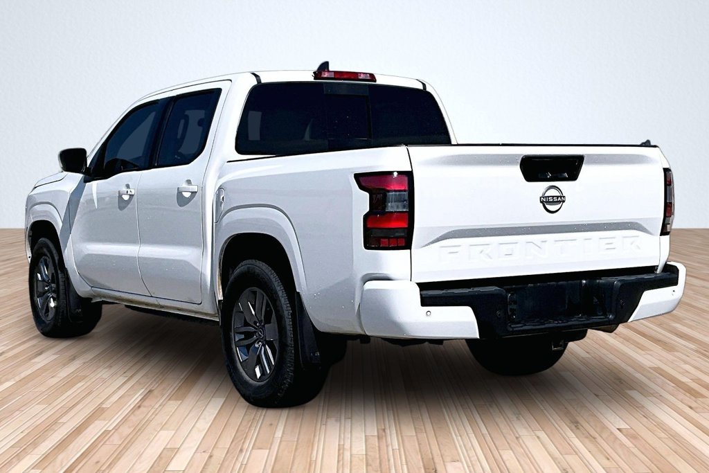 Used 2025 White Nissan SV image 10