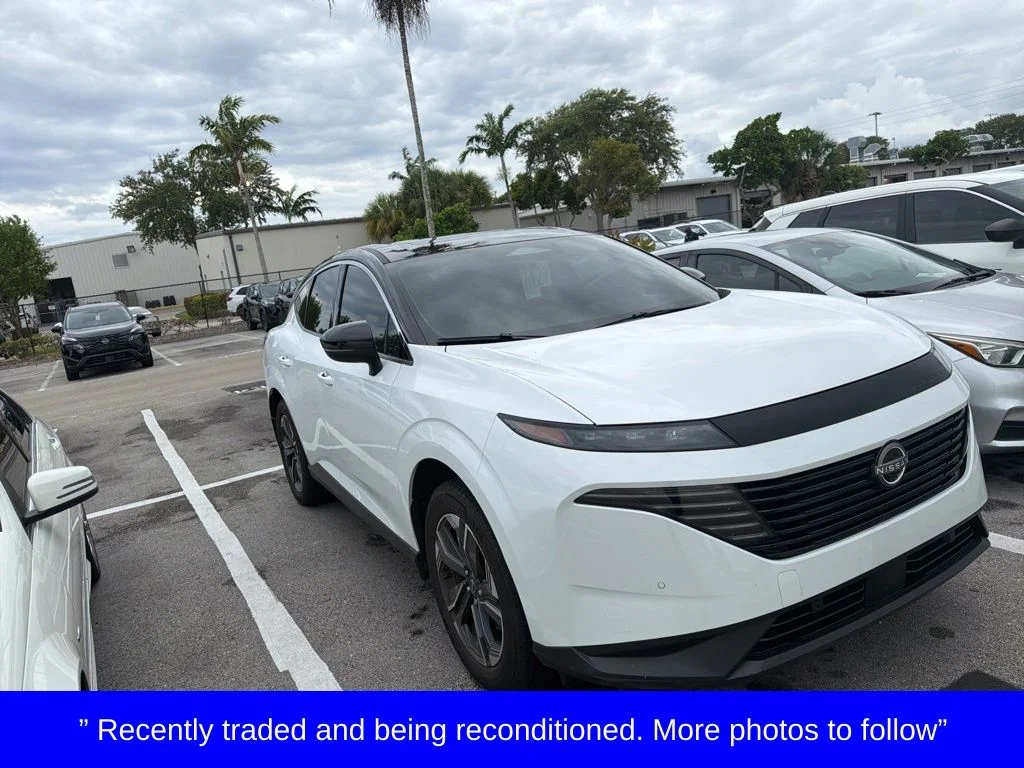 Certified Used 2025 White Nissan SL image 1