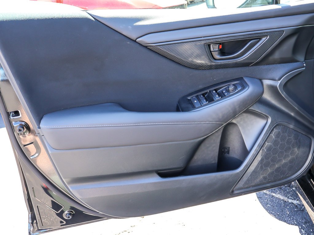Used 2022 Crystal Black Silica Subaru Base image 19
