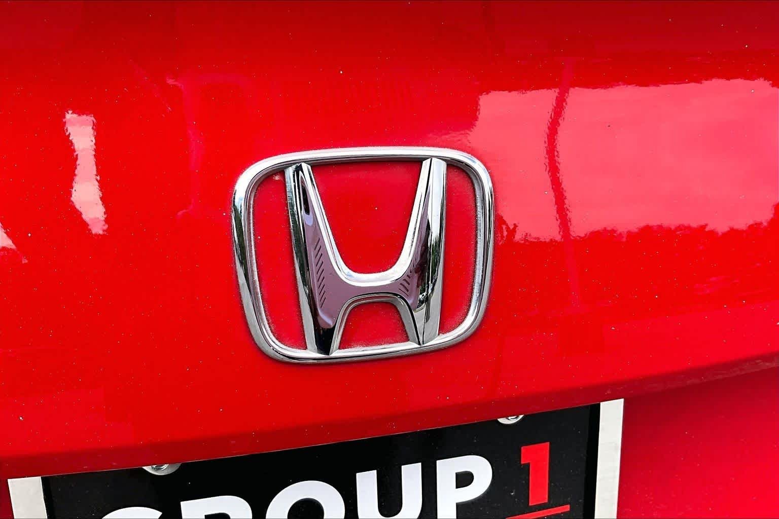 Used 2022 Rallye Red Honda LX image 10